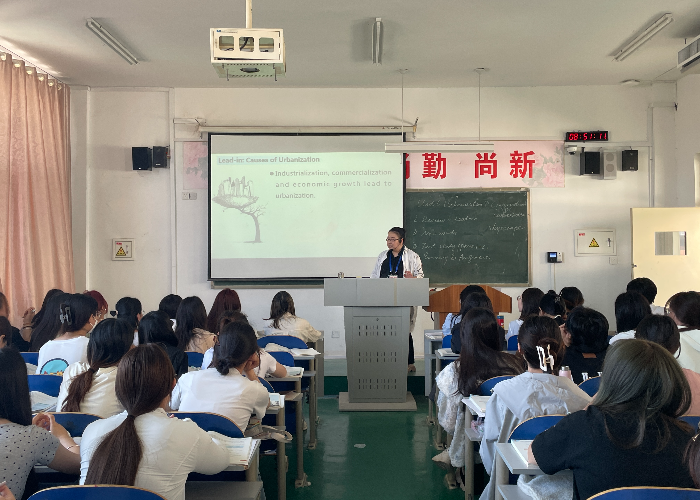 期中教学检查.jpg